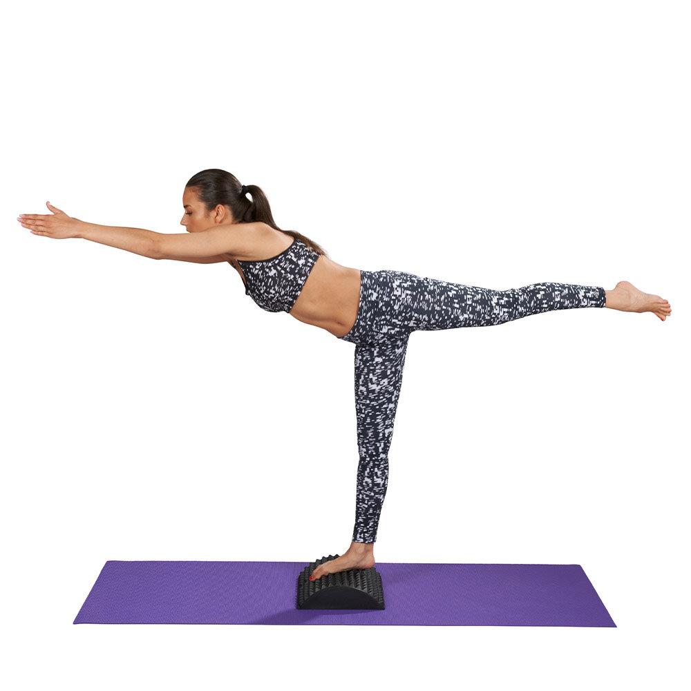Balance Board Massageboard Trendy Ponte with model balance exercise on massage side