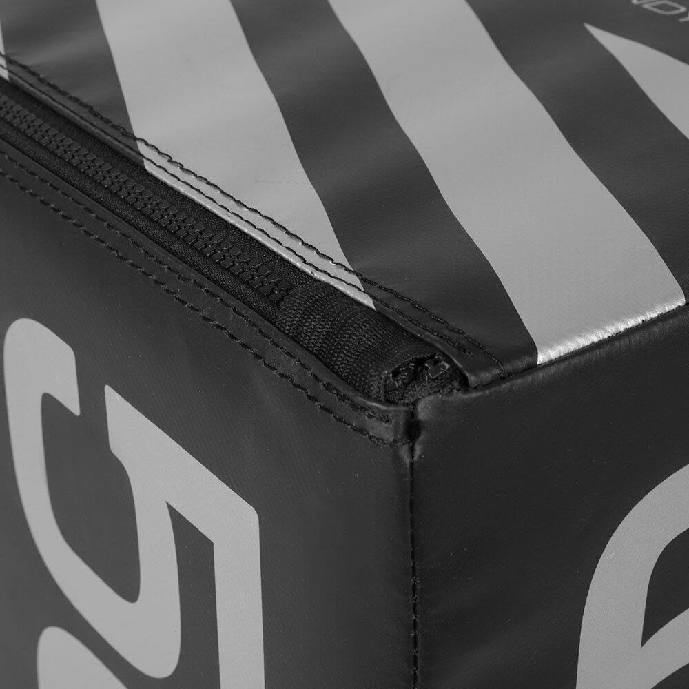 ATS Plyo Box detail picture zipper
